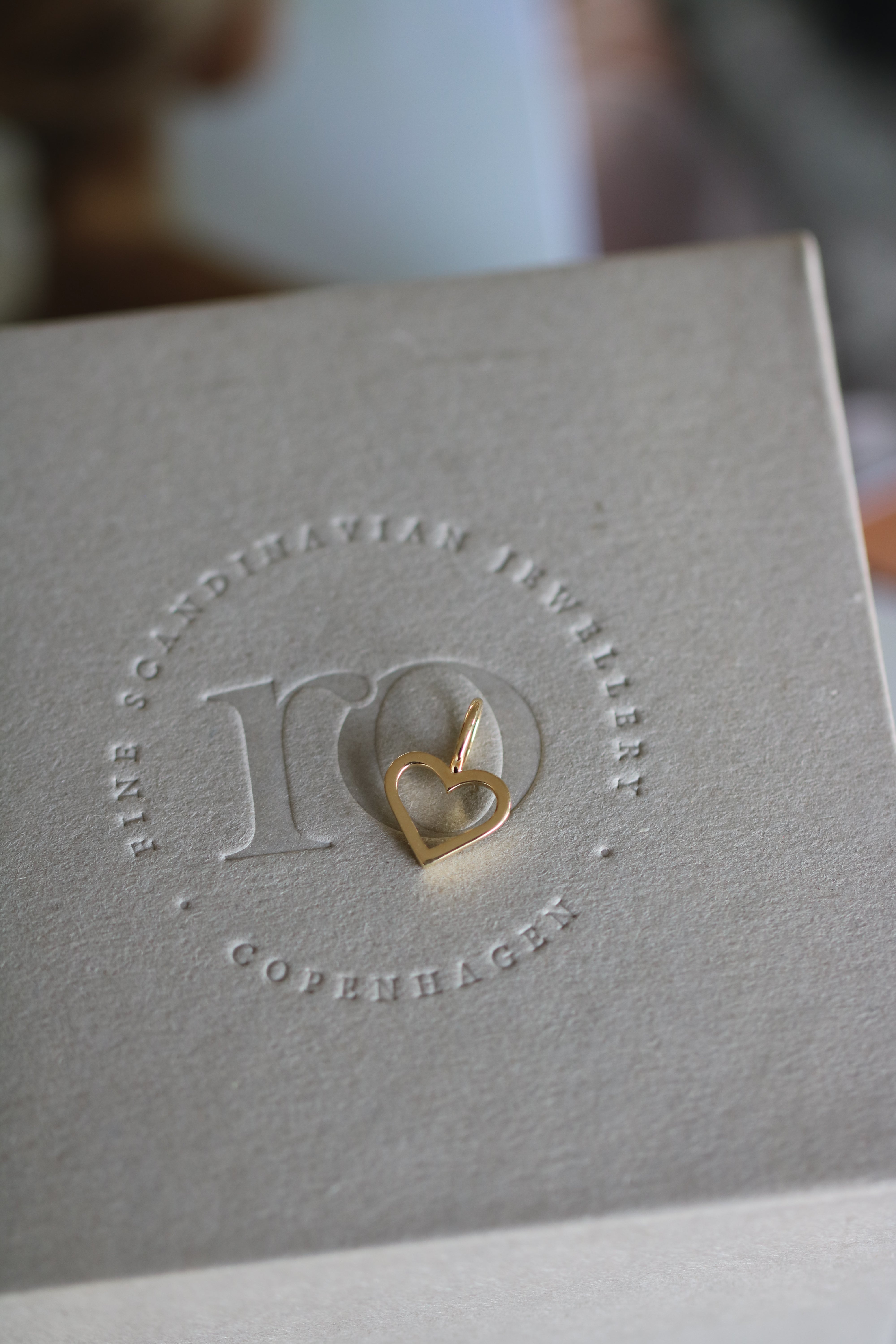 Symbols Open Heart vedhæng - 18kt Rødguld