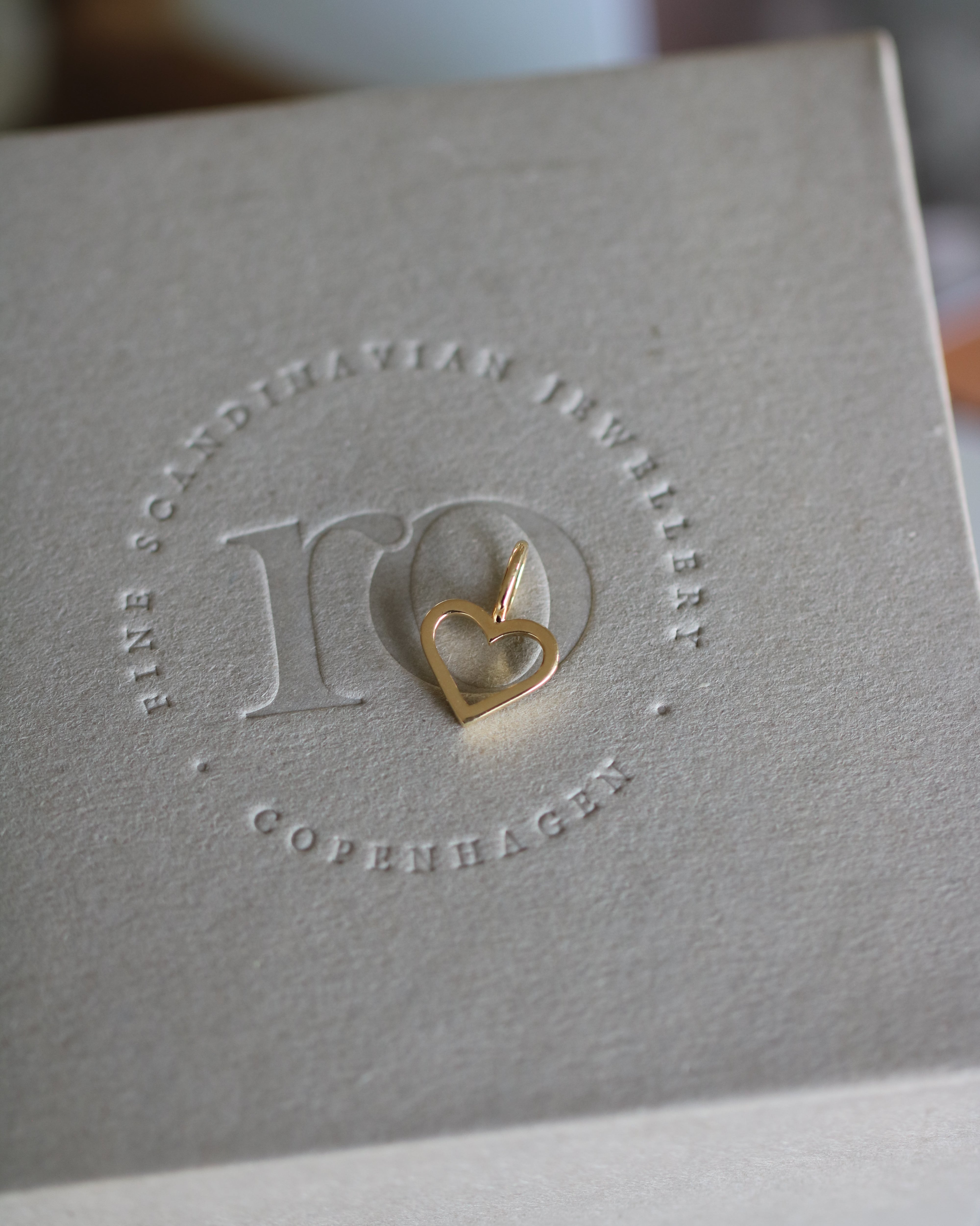 Symbols Open Heart vedhæng - 18kt Rødguld