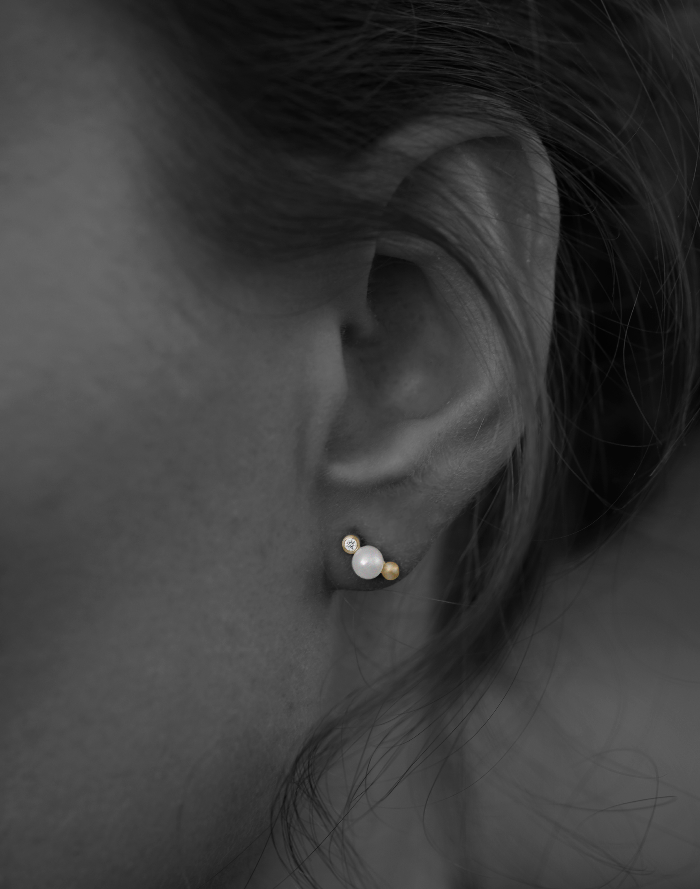 Orbit Dot perle-ørestik S - 18kt Rødguld