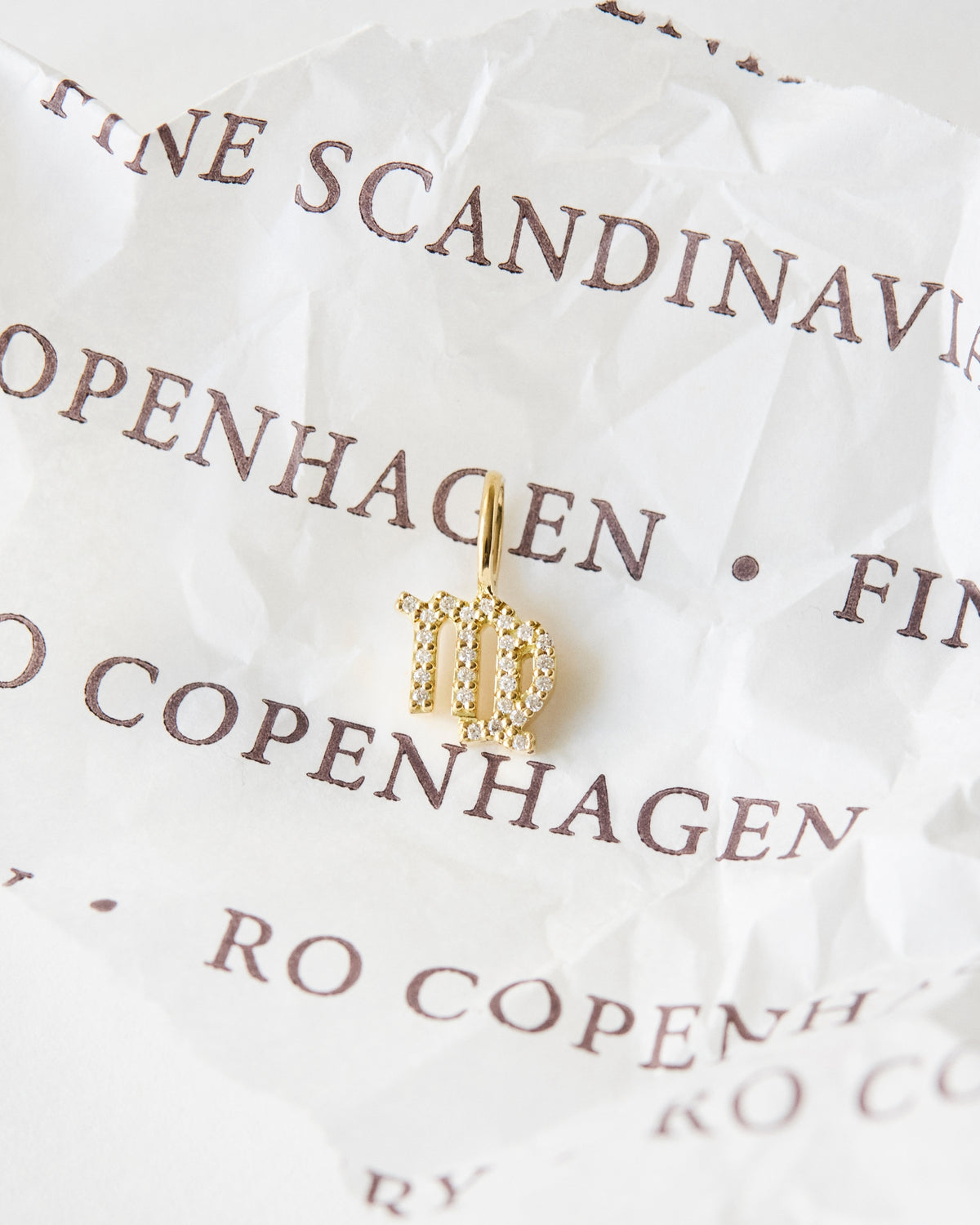 My Jomfru diamantvedhæng - 18kt Rødguld