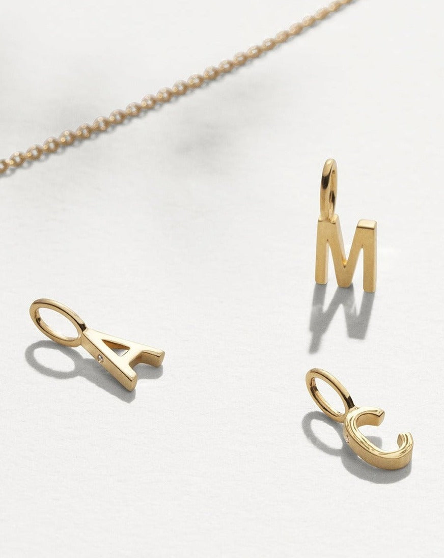 My A vedhæng - 18kt Rødguld
