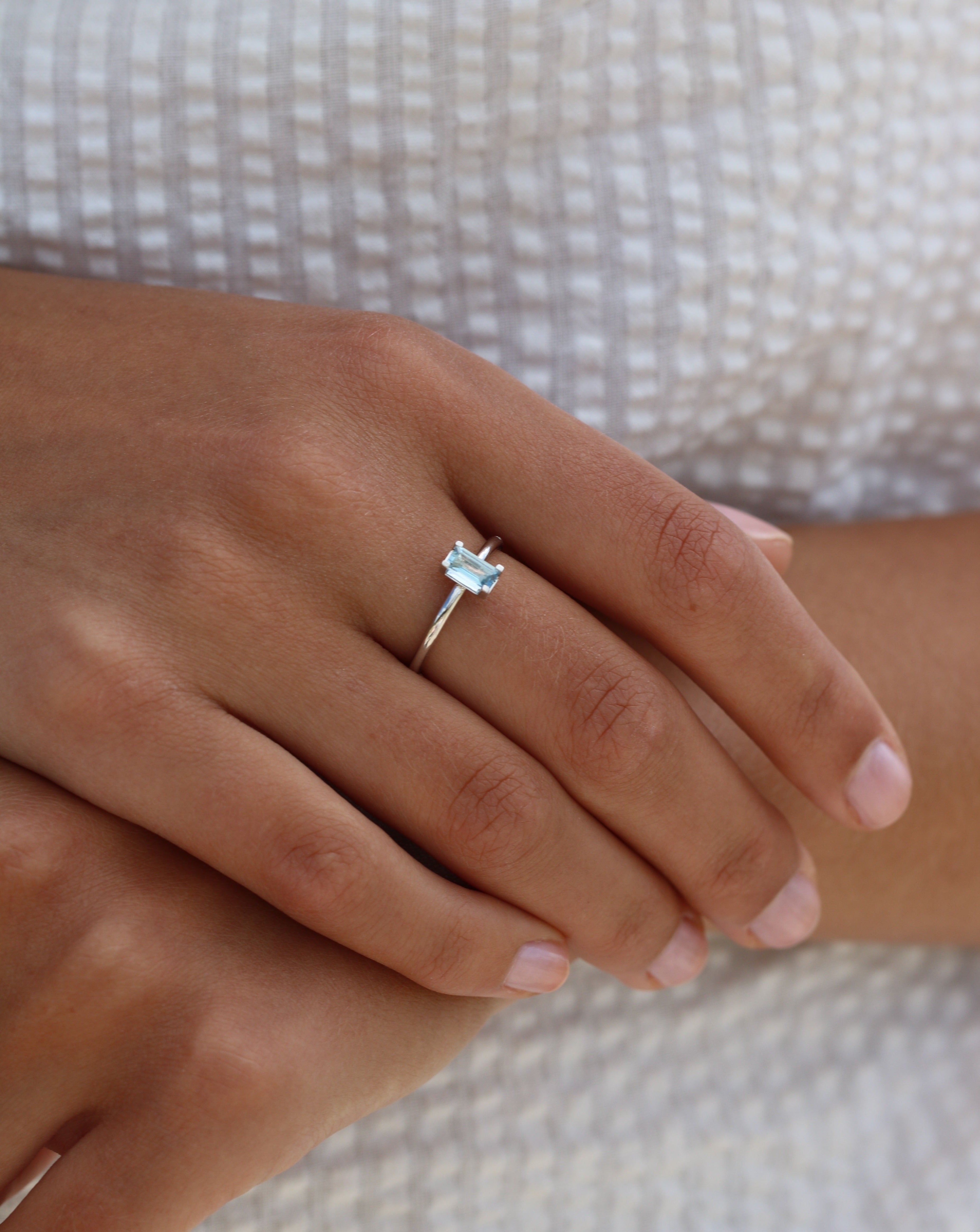 Nord Blue ring S turned - 18kt Hvidguld