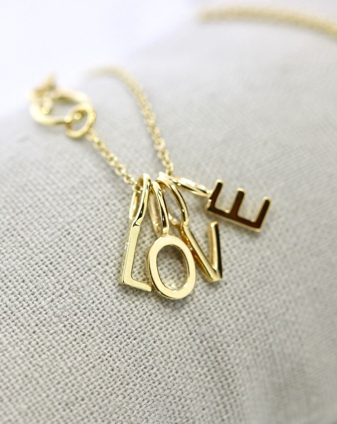 My L vedhæng - 18kt Rødguld