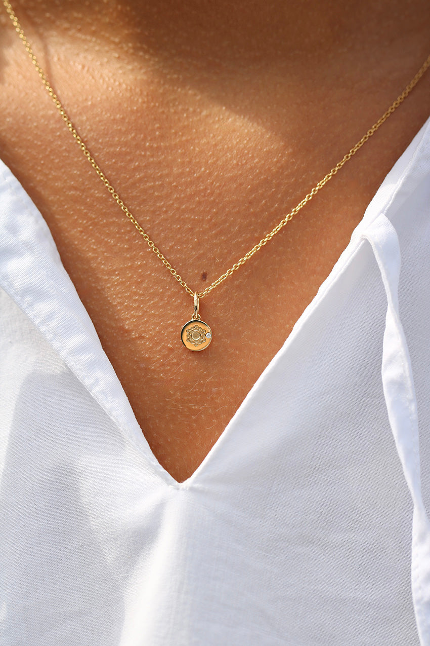 Inner Peace Kronechakra vedhæng - 18kt Rødguld