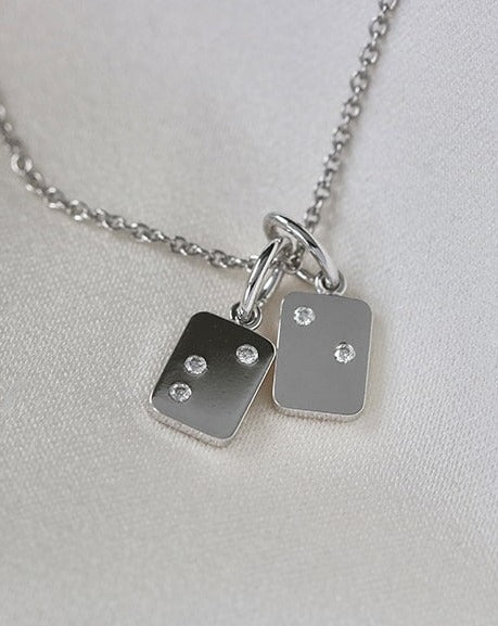 My Secret R vedhæng - 18kt Hvidguld