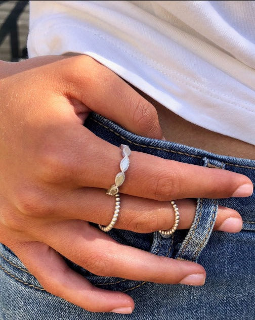 Orbit Dot ring - 18kt Hvidguld