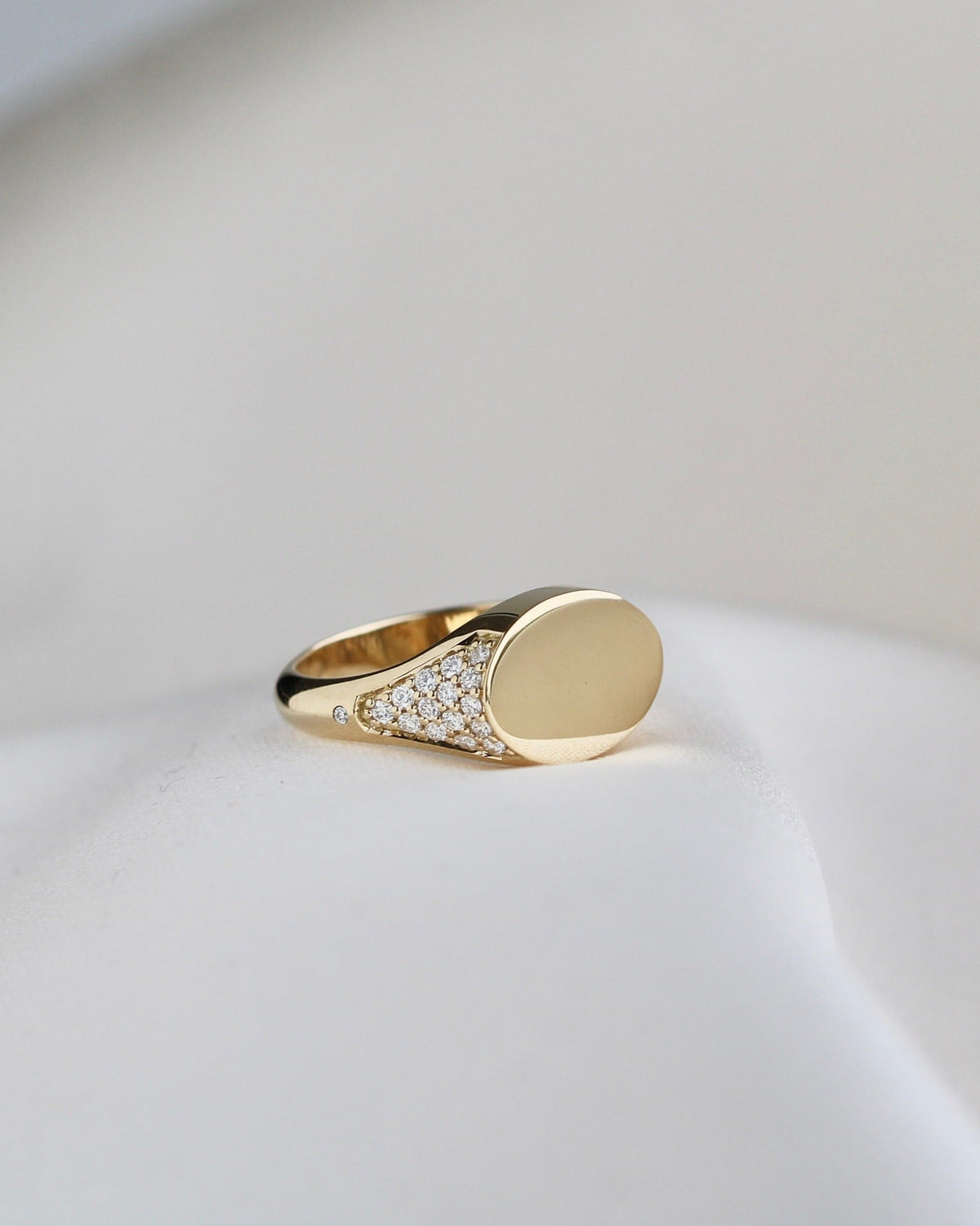 Signet diamantring solid - 18kt Rødguld