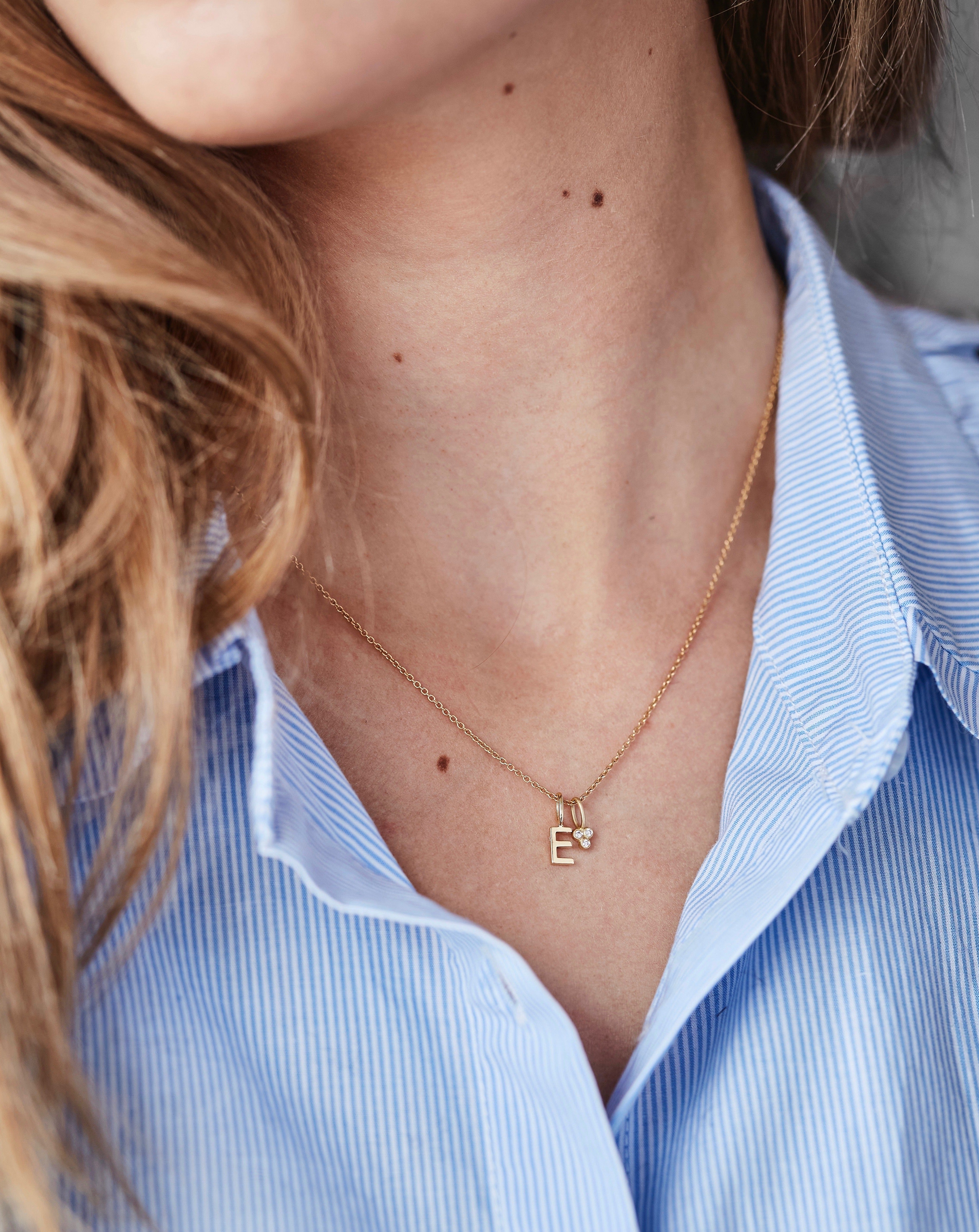 My E vedhæng - 18kt Rødguld