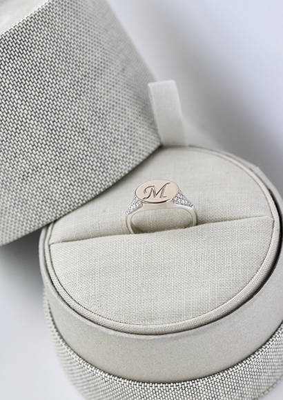 Signet diamantring solid - 18kt Hvidguld