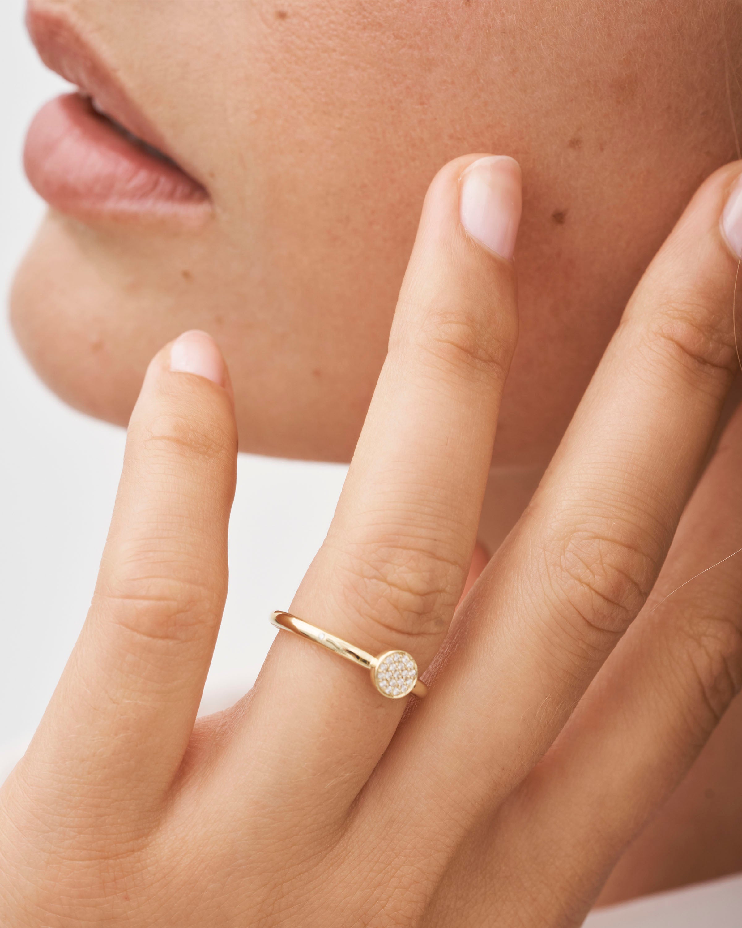 Rock Classic Round diamantring I - 18kt Rødguld