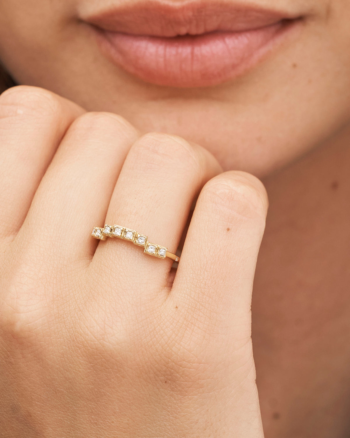 Raw diamantring curve - 18kt Rødguld