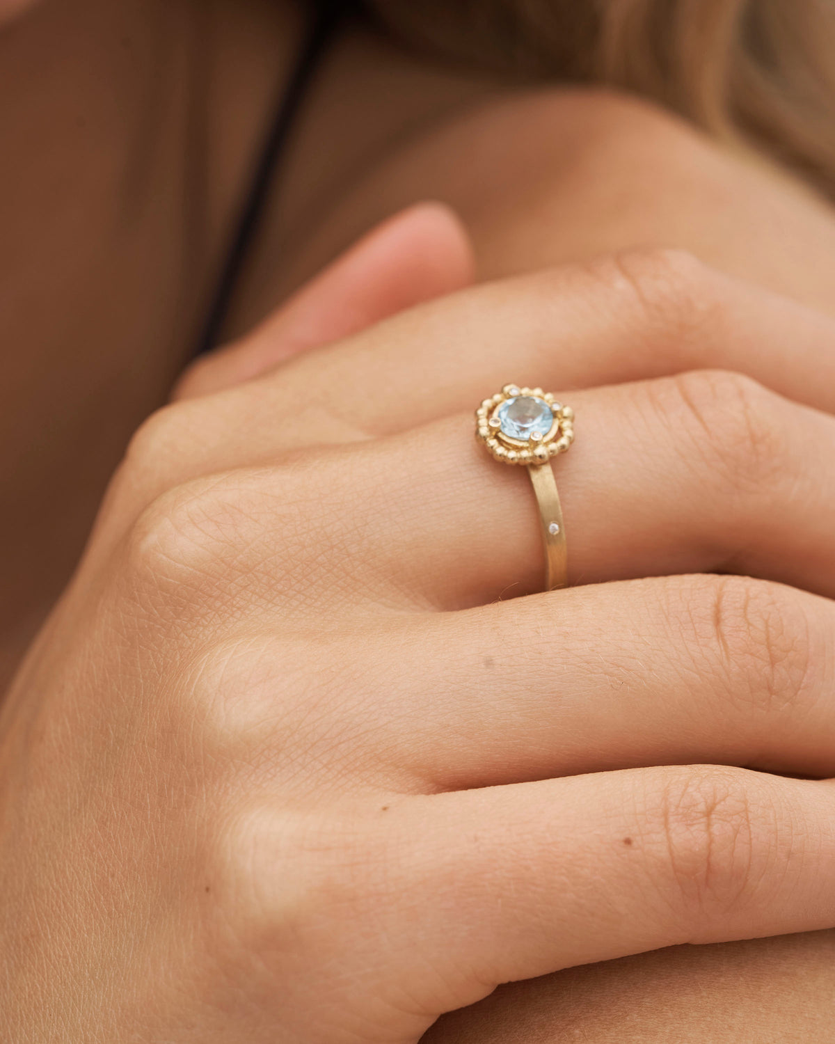 Orbit Blue ring - 18kt Rødguld