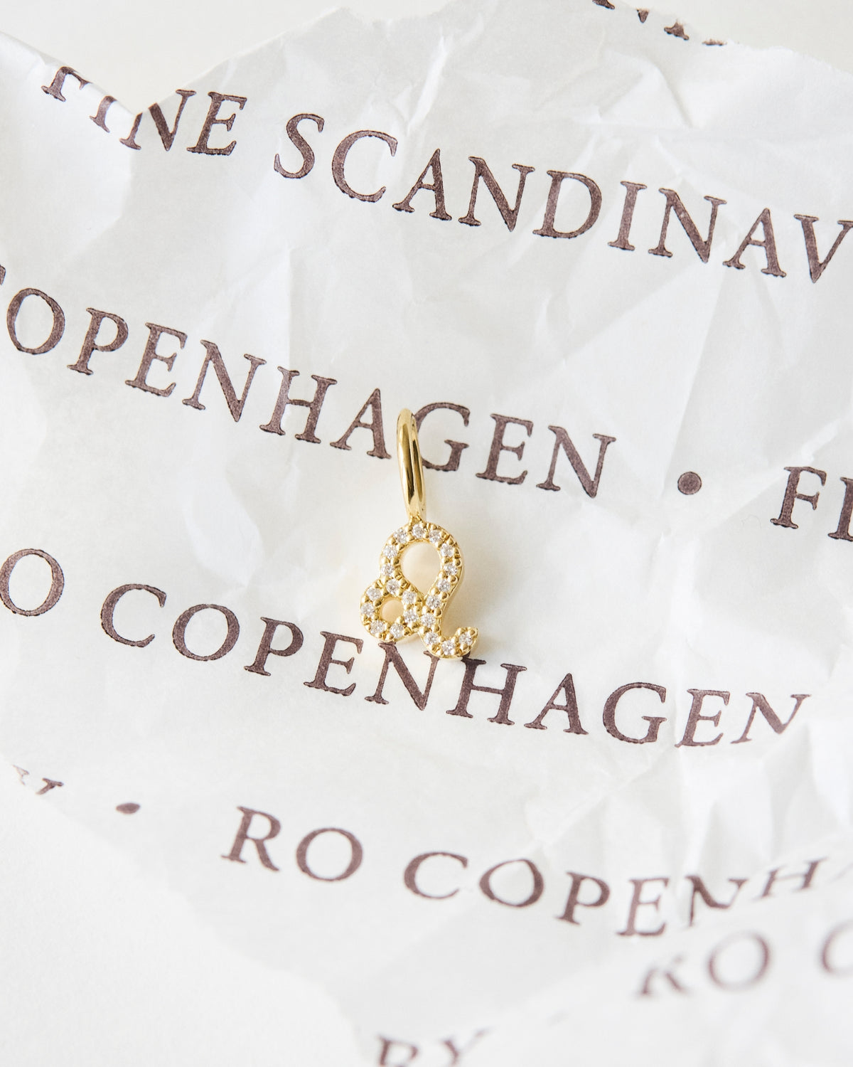 My Løve diamantvedhæng - 18kt Rødguld
