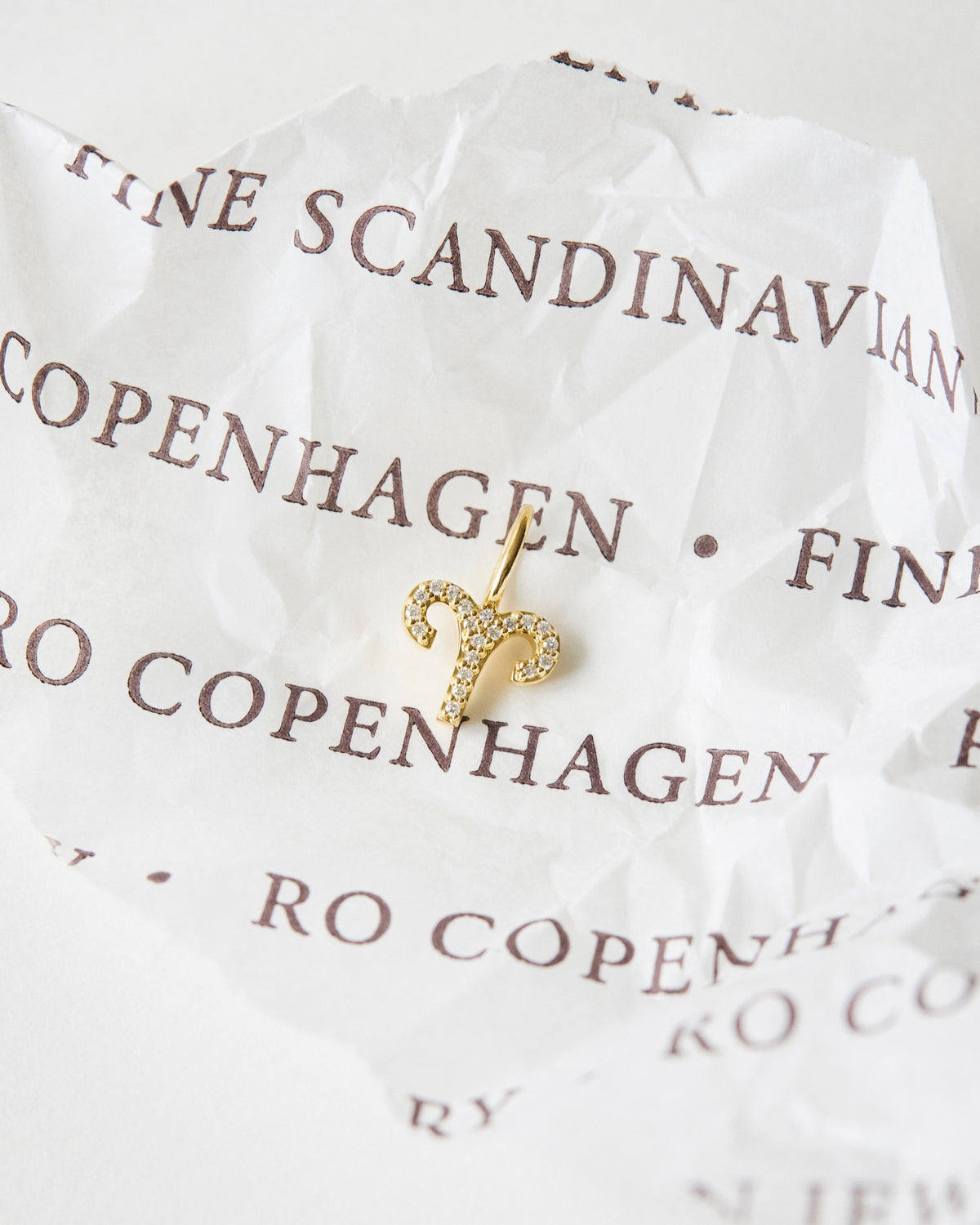 My Vædder diamantvedhæng - 18kt Rødguld