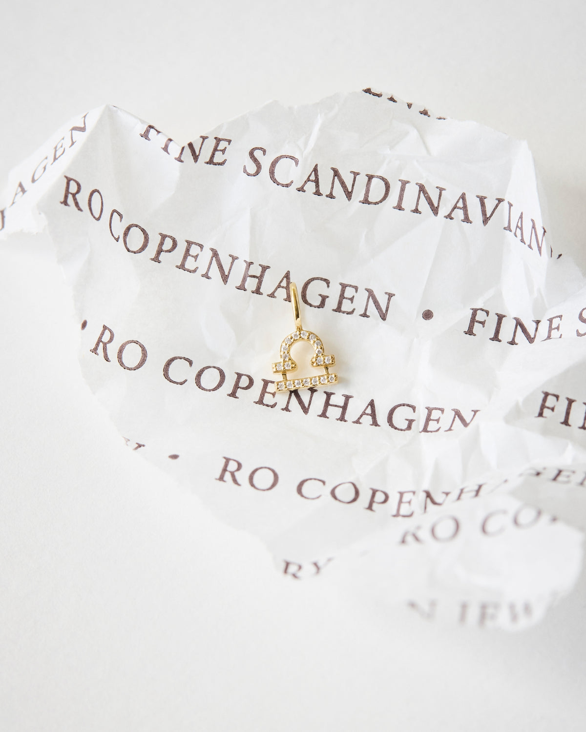 My Vægt diamantvedhæng - 18kt Rødguld