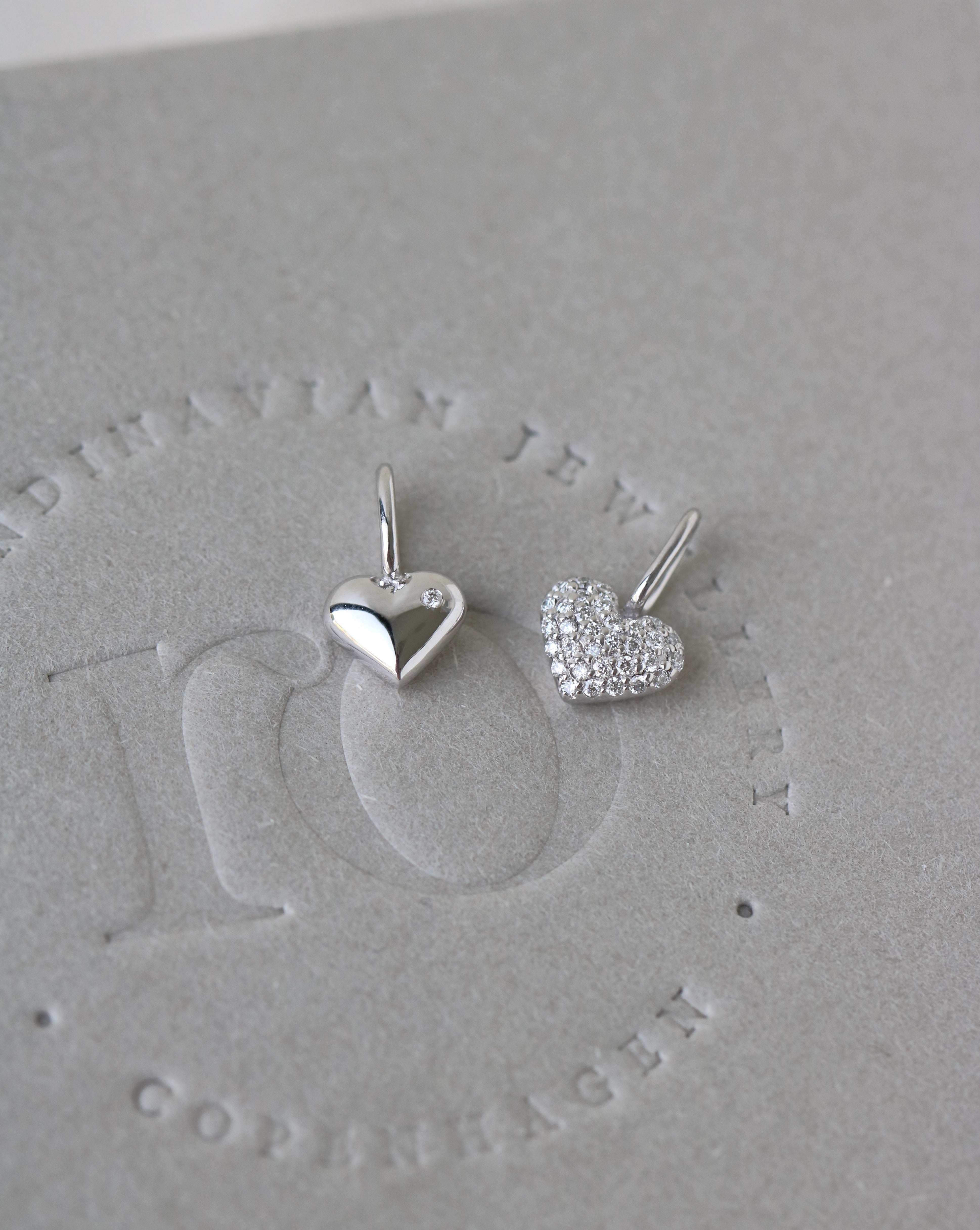 Symbols My Heart Diamant vedhæng - 18kt Hvidguld
